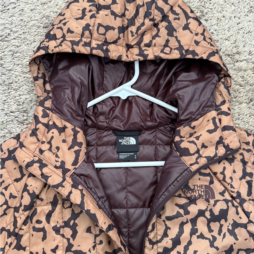 The NORTH FACE jacket - Picture 3 of 9